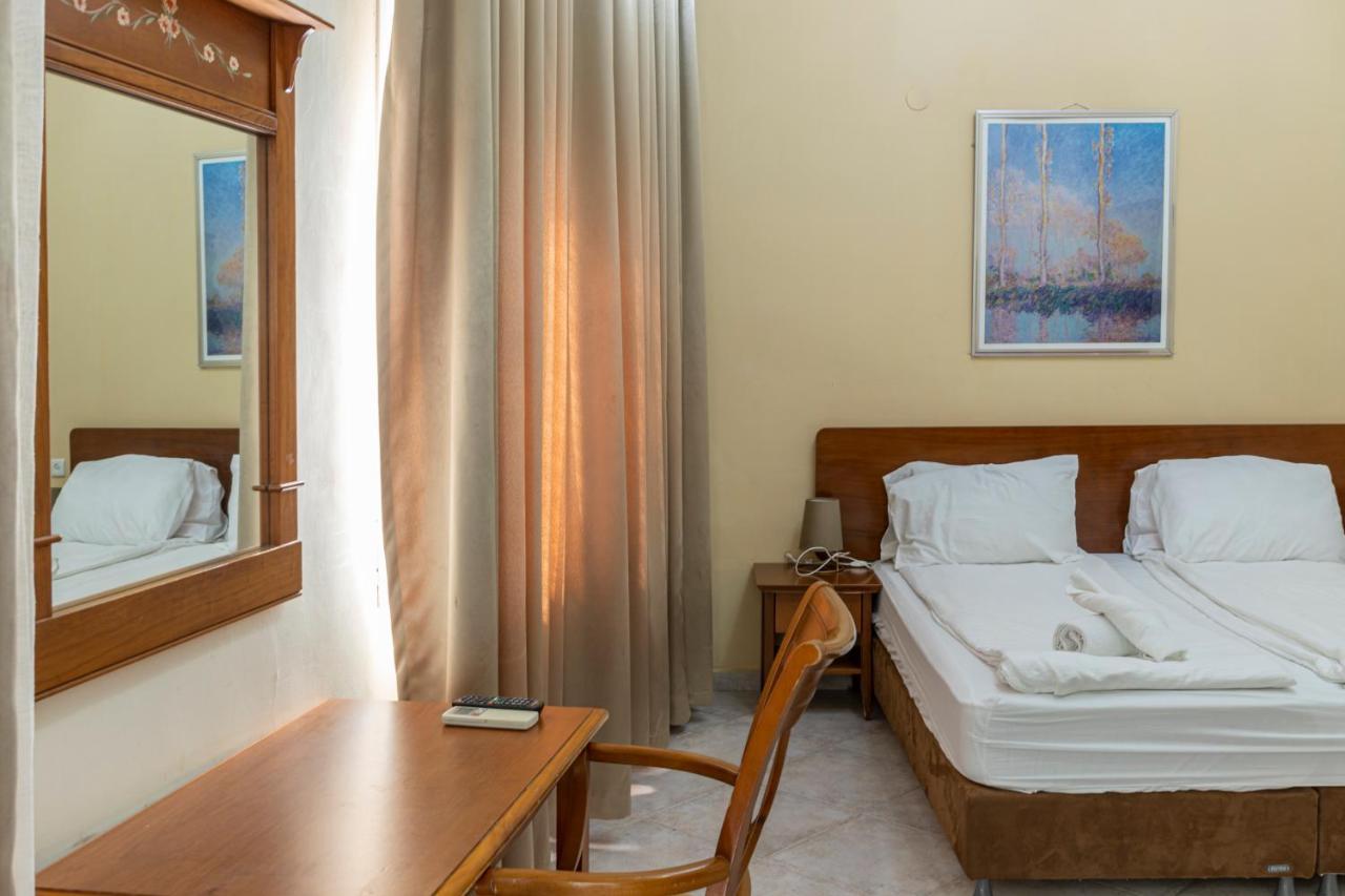 Port Inn Haifa Luaran gambar
