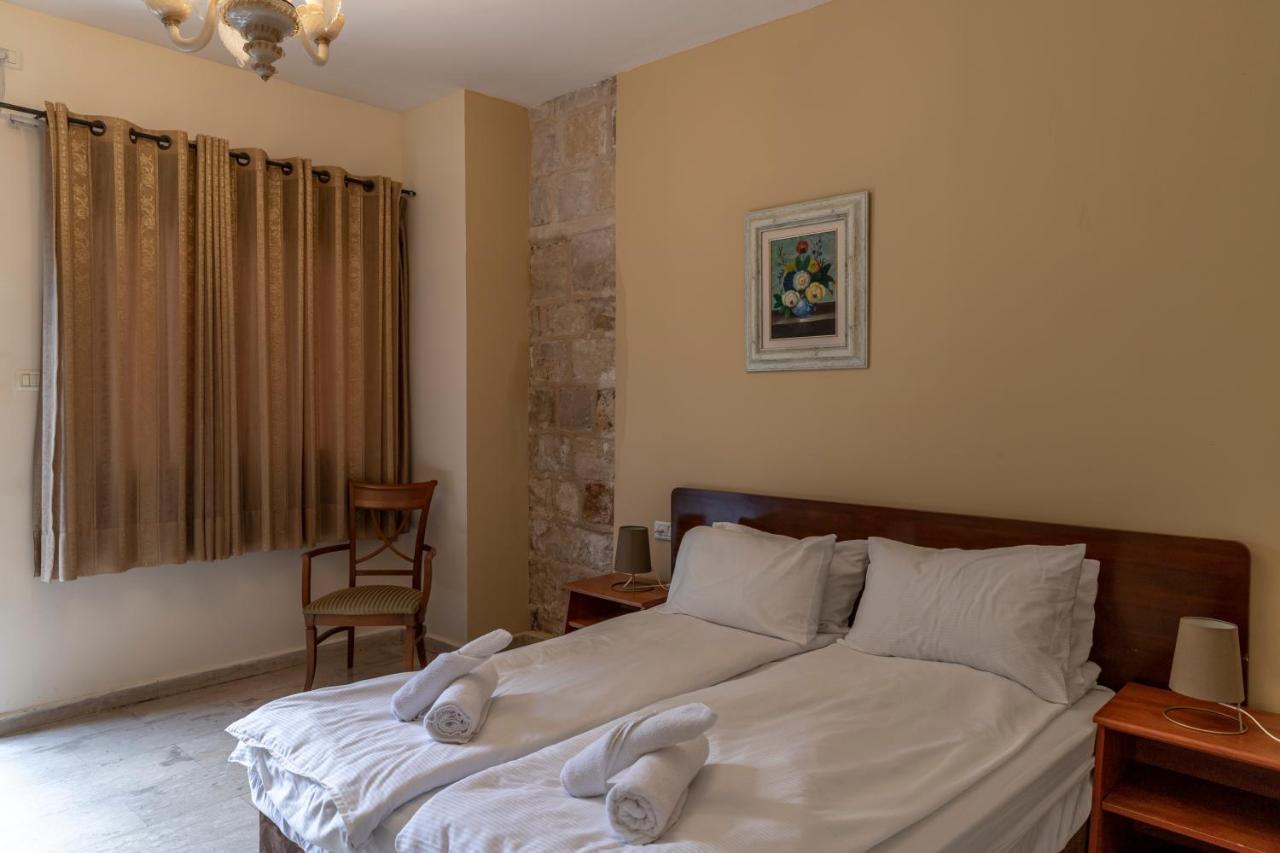 Port Inn Haifa Luaran gambar