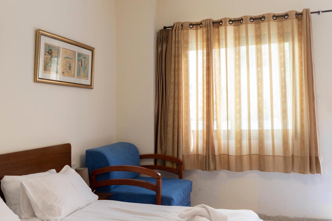 Port Inn Haifa Luaran gambar